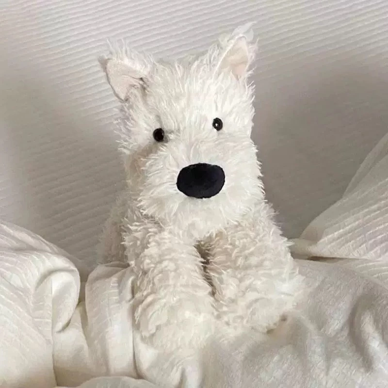 ตุ๊กตา​น้องหมา​ขนนุ่ม สีขาวนวล